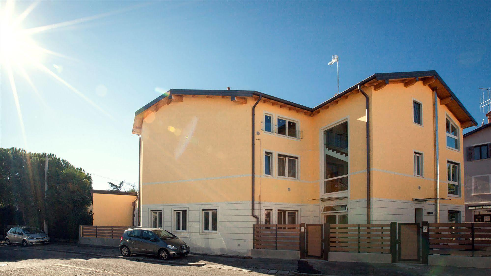 Urban Homy Gorizia Bed & Breakfast Exterior photo