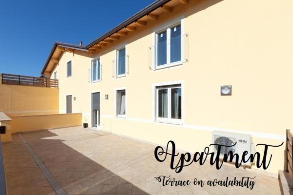 Urban Homy Gorizia Bed & Breakfast Exterior photo